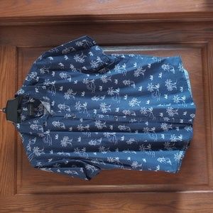 Men's short sleeve button down shirt, tropical design, size XL
